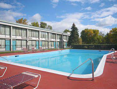 Days Inn By Wyndham Batavia Darien Lake Theme Park Экстерьер фото