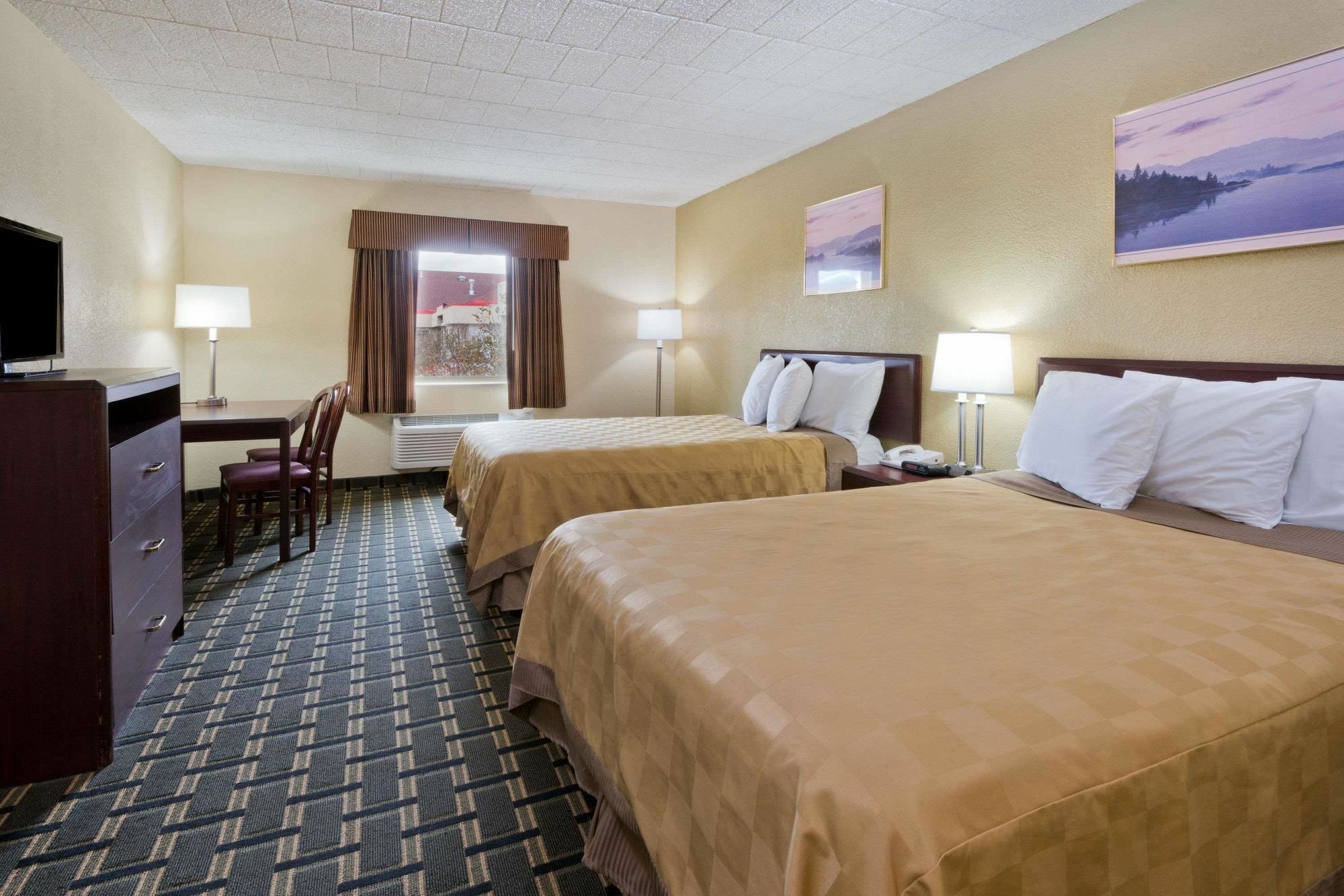 Days Inn By Wyndham Batavia Darien Lake Theme Park Экстерьер фото